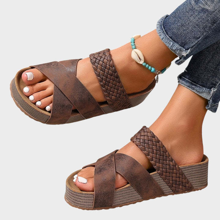 Milena - Ortopedske Sandale od Kože