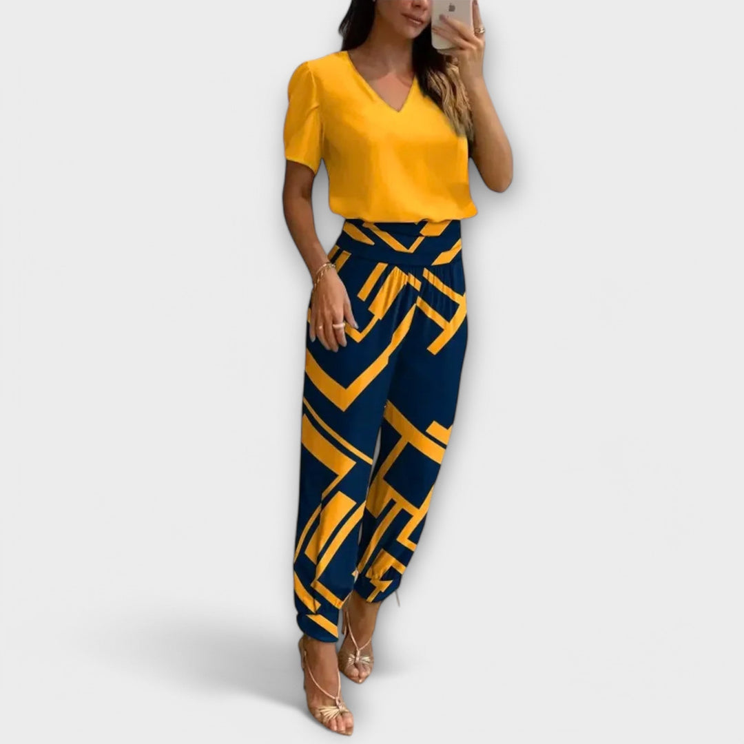 Božidarka - Elegantni komplet s majicom i hlačama