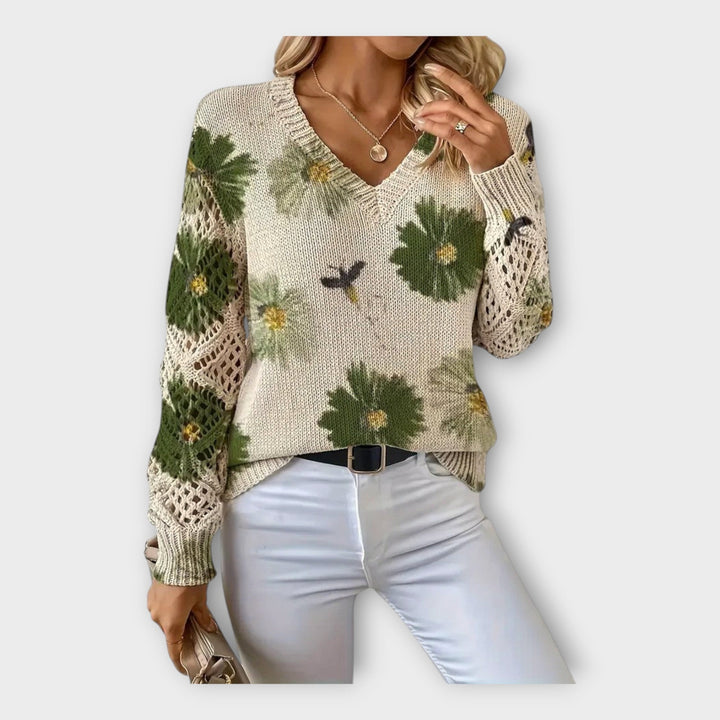 Pleteni Pulover s Čipkastim Detaljima