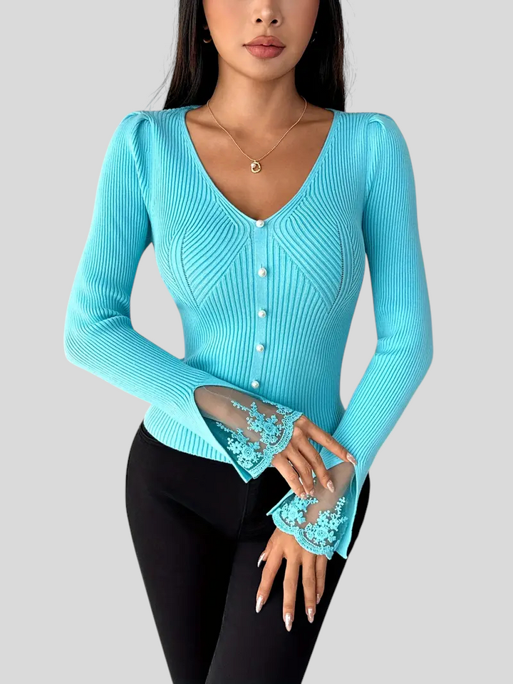 Zoja - Rebrasta Majica S V-Izrezom I Čipkastim Rukavima