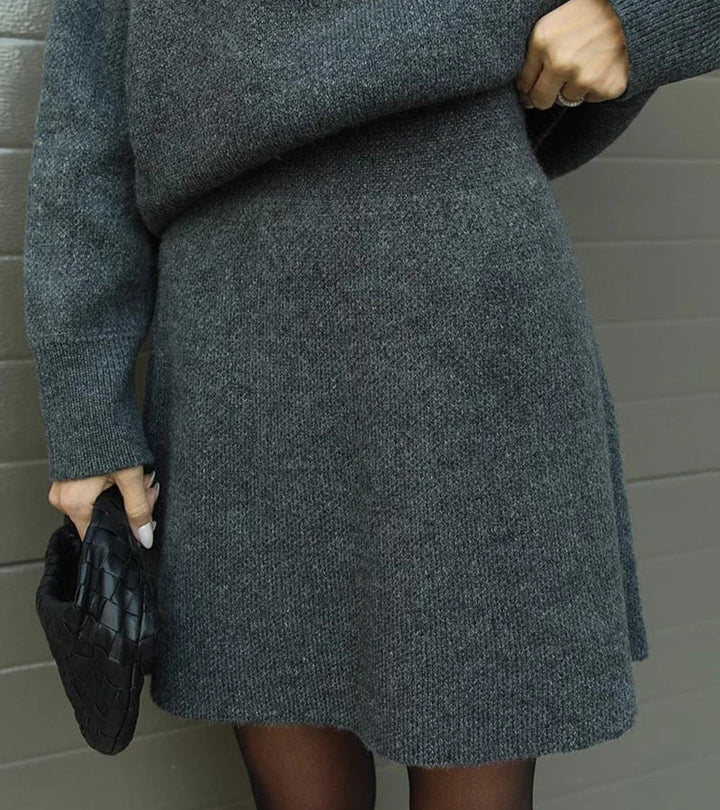 Velara - Pleteni Set - Oversize Pulover + Minica